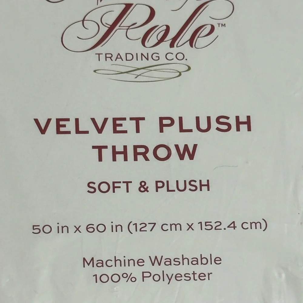 North Pole Trading Co ||Velvet Plush Throw Christmas bulbs Holiday Blanket 50x60
